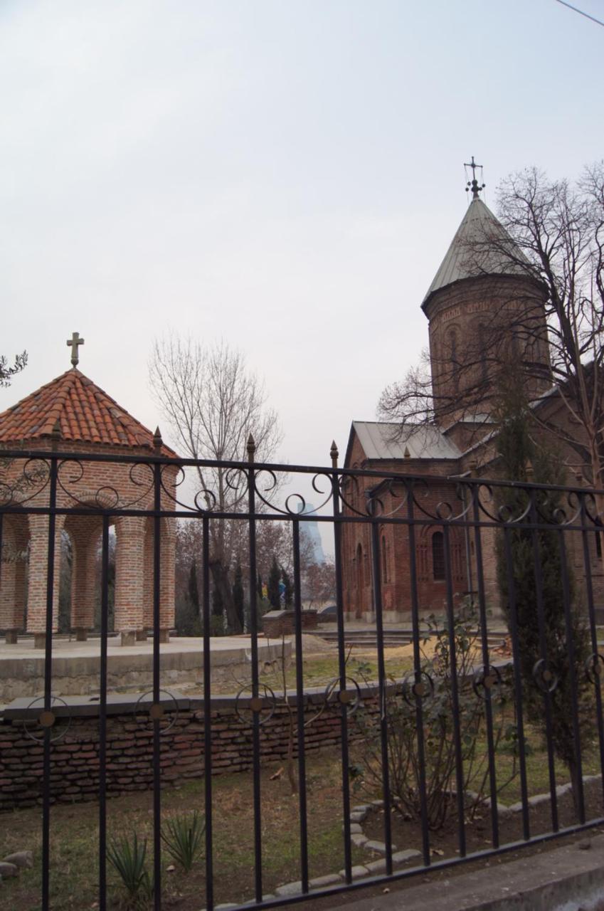 Apartment Near Church ティビリシ エクステリア 写真